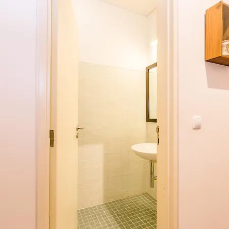 Chiado 2 Bedroom Elegant 아파트 리스본