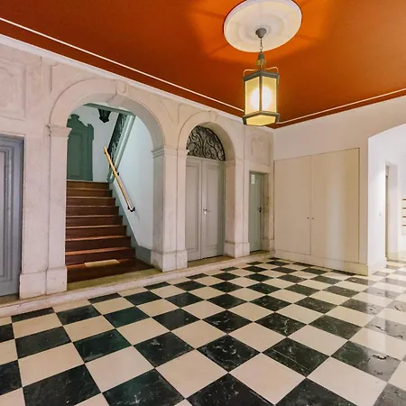아파트 Chiado 2 Bedroom Elegant 리스본