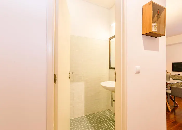 Chiado 2 Bedroom Elegant شقة Lisboa