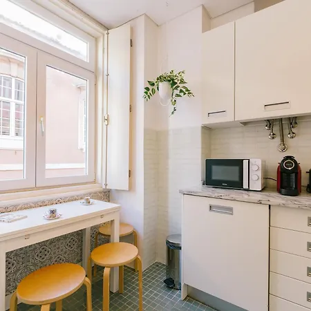 Chiado 2 Bedroom Elegant